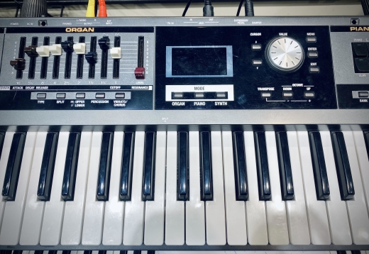 Roland VR-09-B Organ オルガン 美品 Roland VR-09-B Organ オルガン 美品 Roland VR-09B V-Combo Organ